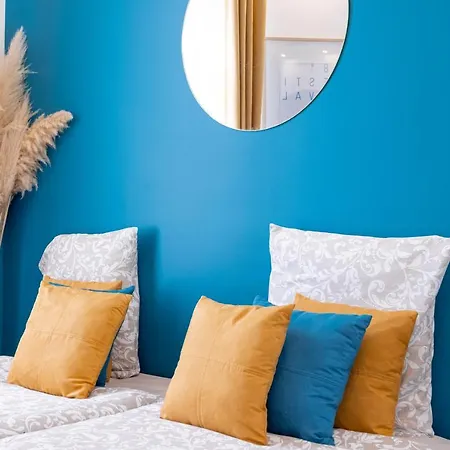 Apartment L'atelier Des Artistes -ecrin De Serenite Au Coeur De - Balcon - Clim - Wifi Cannes